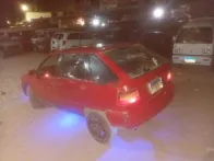 فيات فلوريدا 2004 أحمر مستعملة للبيع