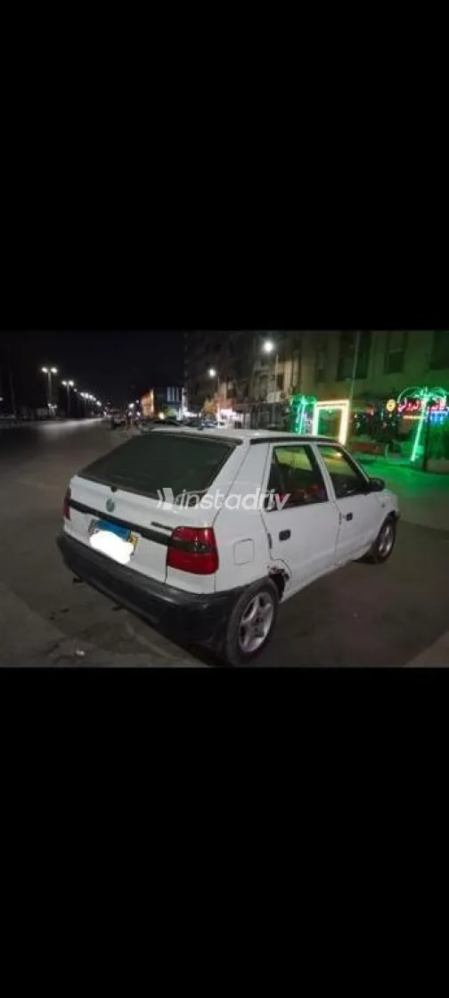 سكودا فيليشيا 1995 أبيض مستعملة للبيع - 4