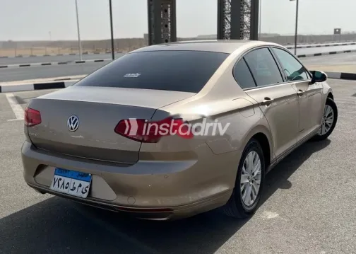 Volkswagen Passat 2017 Beige Used for Sale - 2
