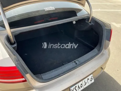 Volkswagen Passat 2017 Beige Used for Sale - 5