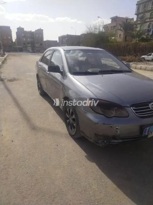 بى واى دى‬ F3 2016 فضي مستعملة للبيع - 1