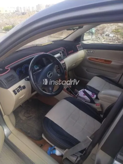 بى واى دى‬ F3 2016 فضي مستعملة للبيع - 5