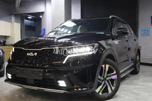 كيا سورينتو 2023 أبيض مستعملة للبيع - 2