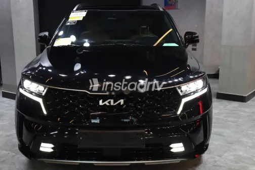 كيا سورينتو 2023 أبيض مستعملة للبيع - 5