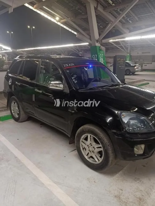 شيرى تيجو 2010 أسود مستعملة للبيع - 2