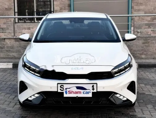 كيا K3 2023 أبيض مستعملة للبيع - 3