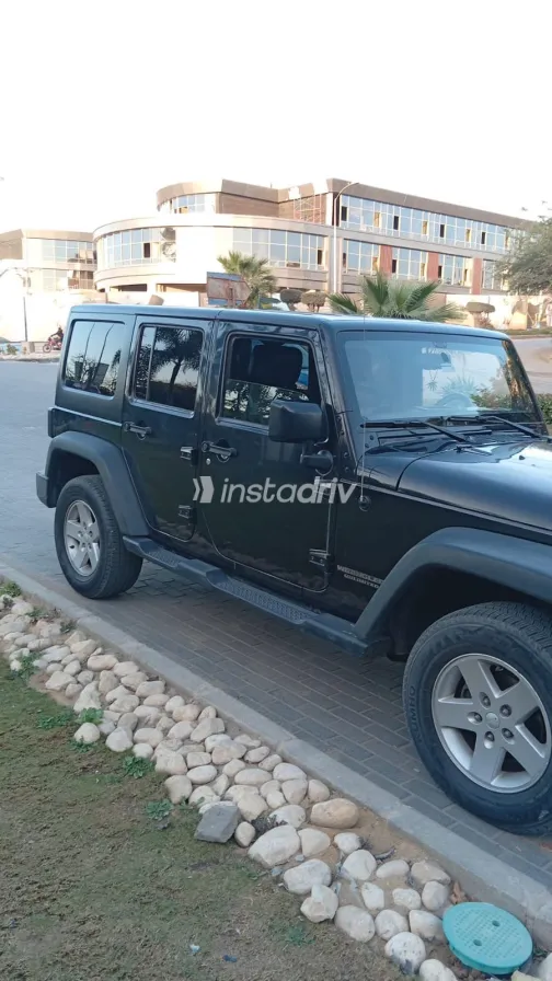 Jeep Wrangler 2015 White Used for Sale - 5