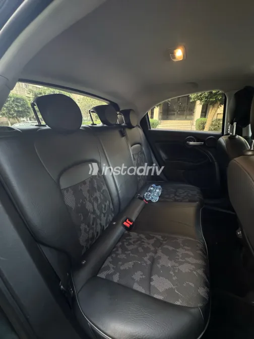 فيات 500 X 2021 أبيض مستعملة للبيع - 1