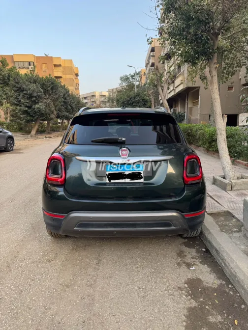 فيات 500 X 2021 أبيض مستعملة للبيع - 4