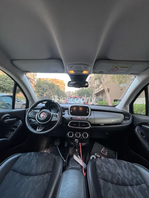 فيات 500 X 2021 أبيض مستعملة للبيع - 7