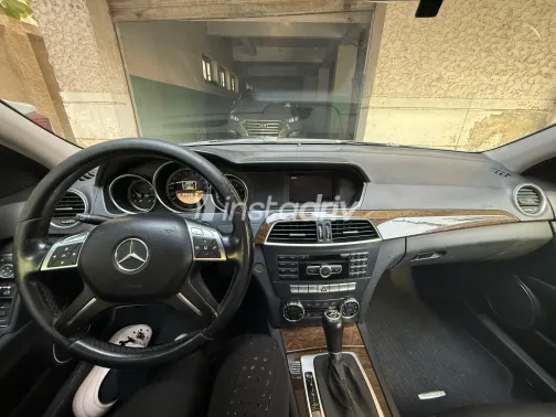 Mercedes C 180 2012 White Used for Sale - 1