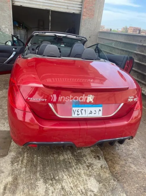 بيجو 3008 2014 أحمر مستعملة للبيع - 4