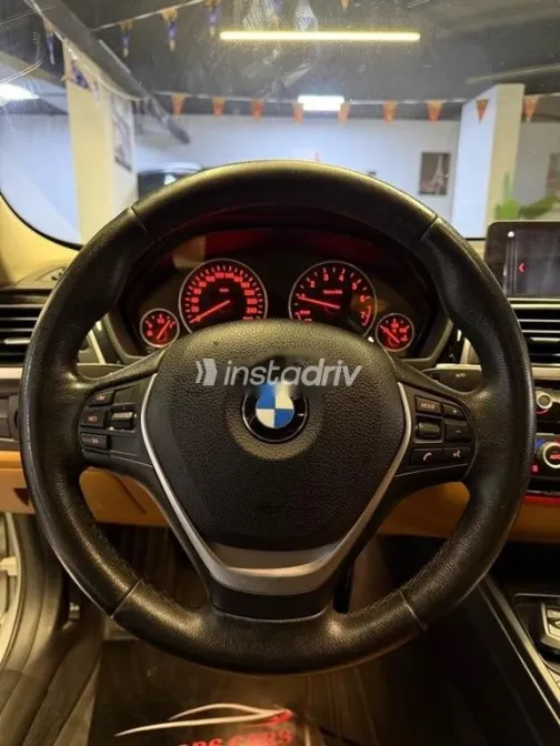 BMW 318 2019 Silver Used for Sale - 5