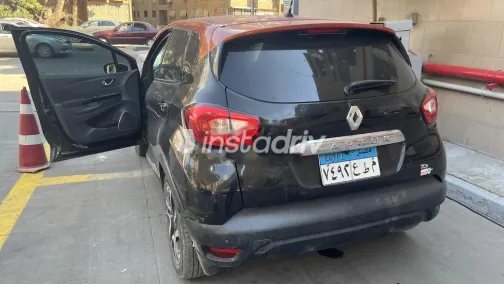 Renault Captur 2016 Black Used for Sale - 2
