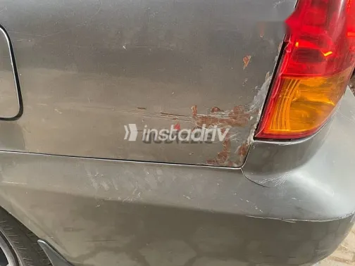 هيونداي فيرنا 2017 فضي مستعملة للبيع - 4