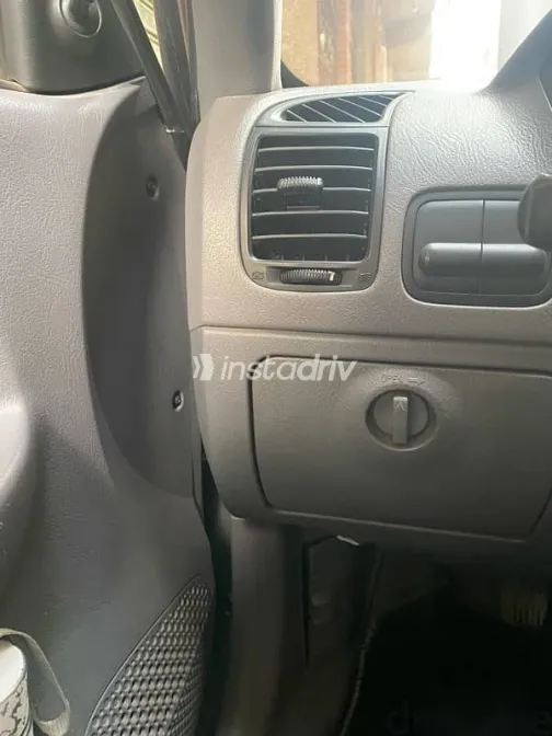 هيونداي فيرنا 2017 فضي مستعملة للبيع - 6