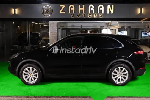 بورش كايين 2020 أسود مستعملة للبيع - 10