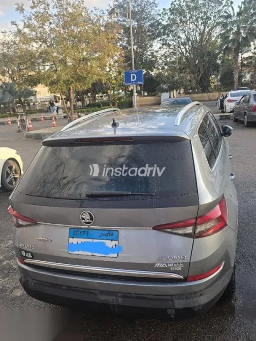 سكودا كودياك 2019 فضي مستعملة للبيع - 5