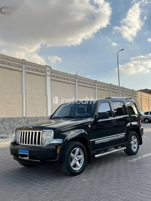 جيب شيروكي 2008 أسود مستعملة للبيع - 2