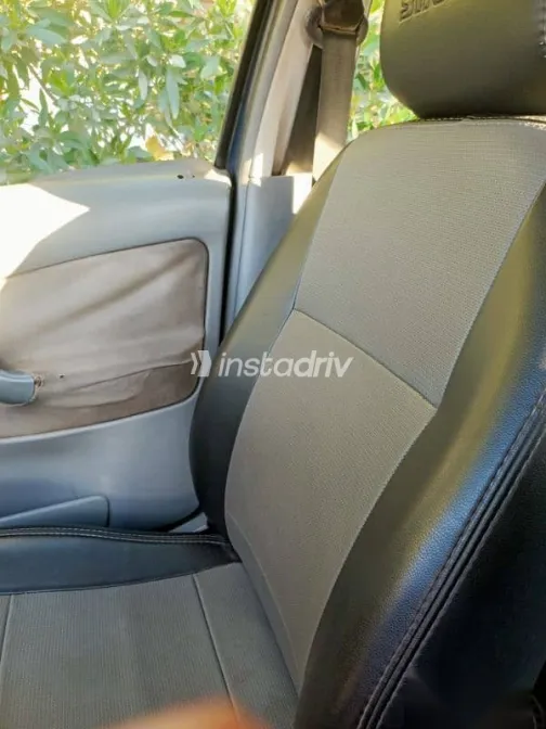 سكودا اوكتافيا 1998 أزرق غامق مستعملة للبيع - 4