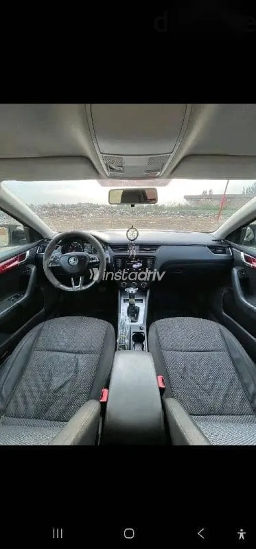 سكودا اوكتافيا 2014 فضي مستعملة للبيع - 6