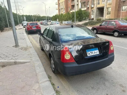 اسبيرانزا A516 2009 أسود مستعملة للبيع - 4