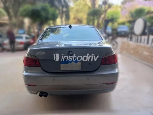 بي ام دبليو 523 2008 فضي مستعملة للبيع - 1