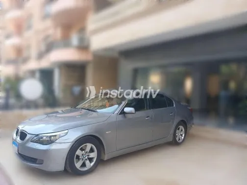 بي ام دبليو 523 2008 فضي مستعملة للبيع - 2