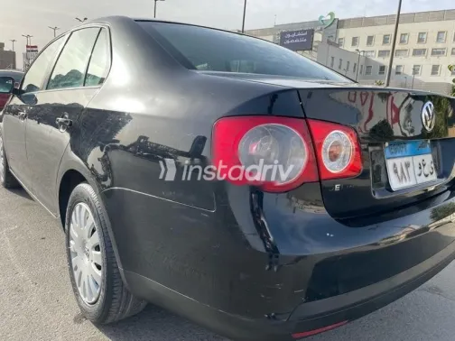 فولكس فاغن جيتا 2010 أسود مستعملة للبيع - 5