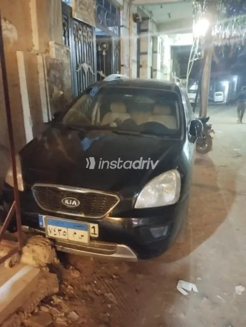 Kia Carens 2012 Black Used for Sale - 4