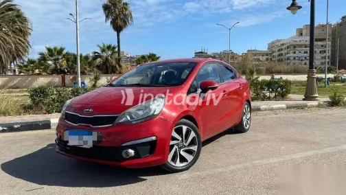 كيا ريو 2016 أحمر مستعملة للبيع - 1