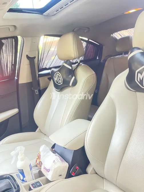 ام جى 5 2021 أبيض مستعملة للبيع - 2