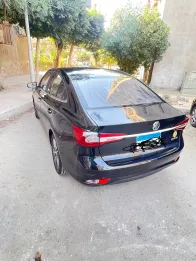 ام جى 5 2021 أبيض مستعملة للبيع