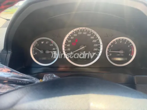 مرسيدس C 180 2009 أبيض مستعملة للبيع - 1