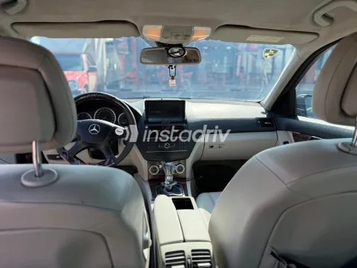 مرسيدس C 180 2009 أبيض مستعملة للبيع - 3