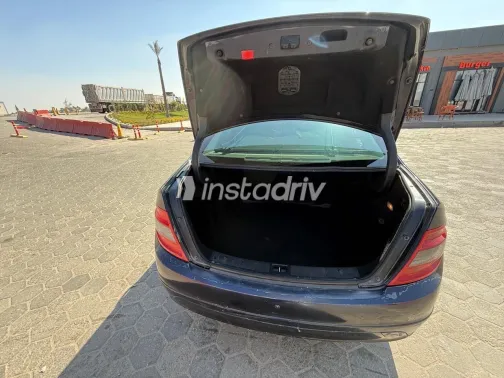 مرسيدس C 180 2009 أبيض مستعملة للبيع - 10