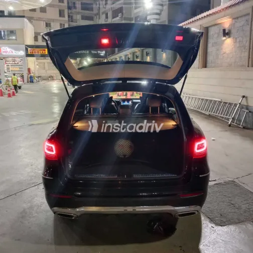 مرسيدس GLC 200 2022 أبيض مستعملة للبيع - 9