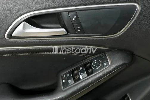 مرسيدس CLA 180 2015 أبيض مستعملة للبيع - 2