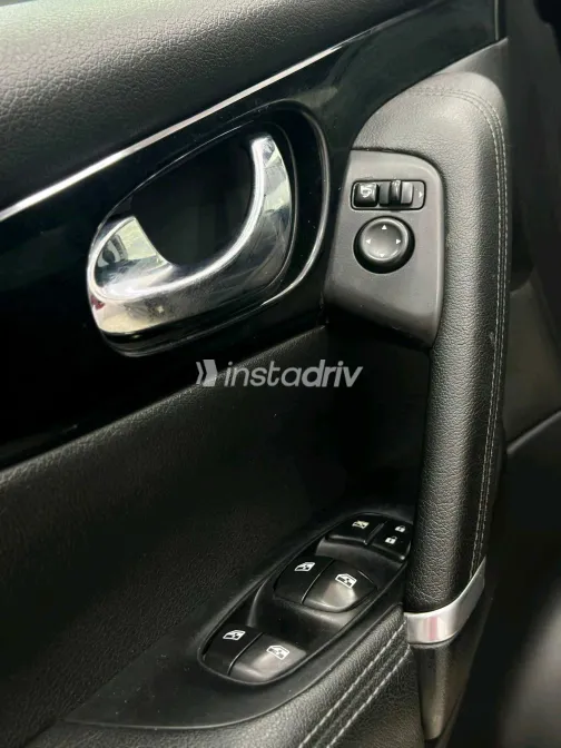 Nissan Qashqai 2019 White Used for Sale - 7