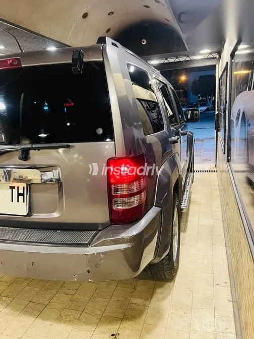 Jeep Cherokee 2013 Gold Used for Sale - 5