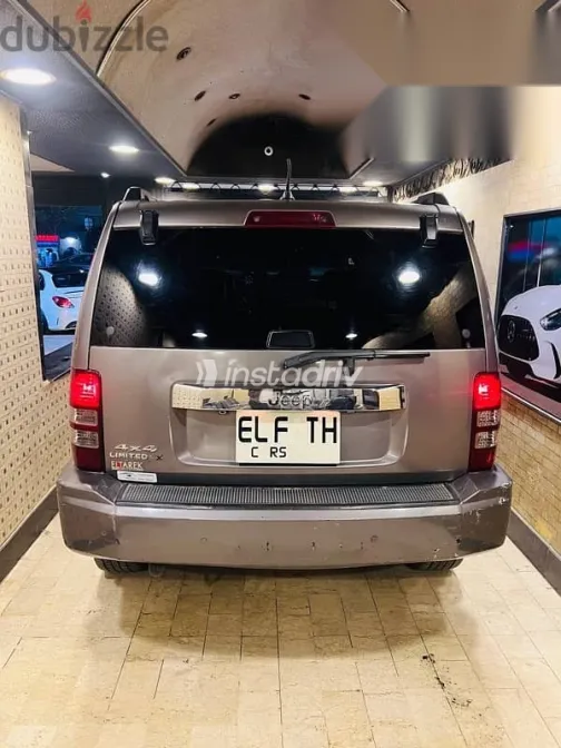 Jeep Cherokee 2013 Gold Used for Sale - 6