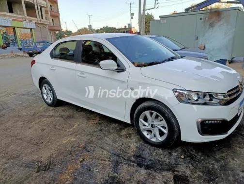 سيتروين سي اليزيه 2019 أبيض مستعملة للبيع - 1