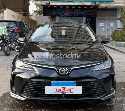 تويوتا كورولا 2021 أسود مستعملة للبيع - 1