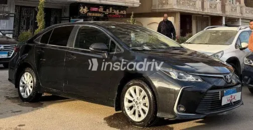 تويوتا كورولا 2021 أسود مستعملة للبيع - 5