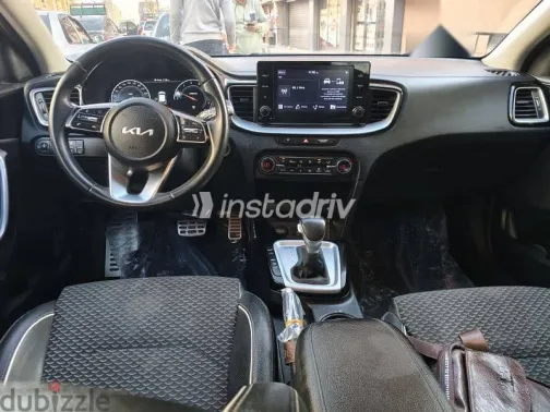 كيا اكسيد 2022 فضي مستعملة للبيع - 5