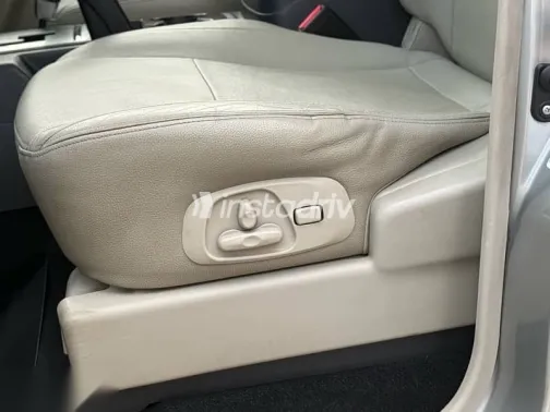 Mitsubishi Pajero 2018 Silver Used for Sale - 8