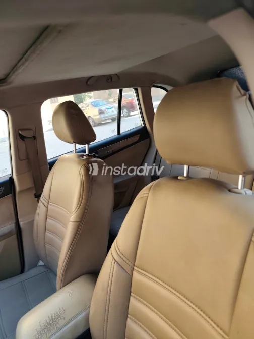 بريليانس V5 2014 أبيض مستعملة للبيع - 1