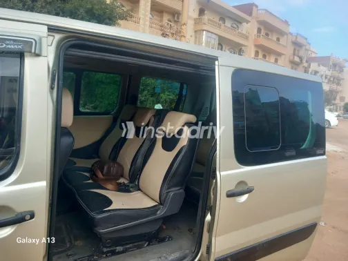 سيتروين جامبى 2009 أبيض مستعملة للبيع - 2