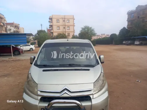 سيتروين جامبى 2009 أبيض مستعملة للبيع - 6