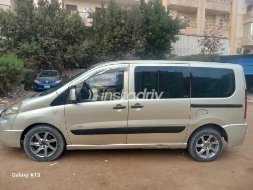 سيتروين جامبى 2009 أبيض مستعملة للبيع - 10